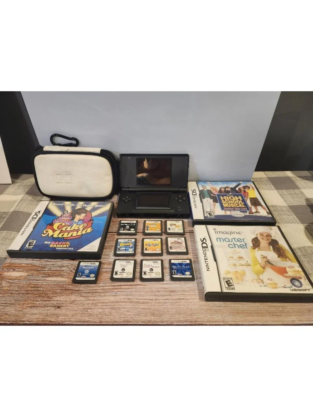 Exc~NINTENDO DS LITE~Bundle~13 Games~Case~Stylus~Charger~Cake Mania~Mario~USG001